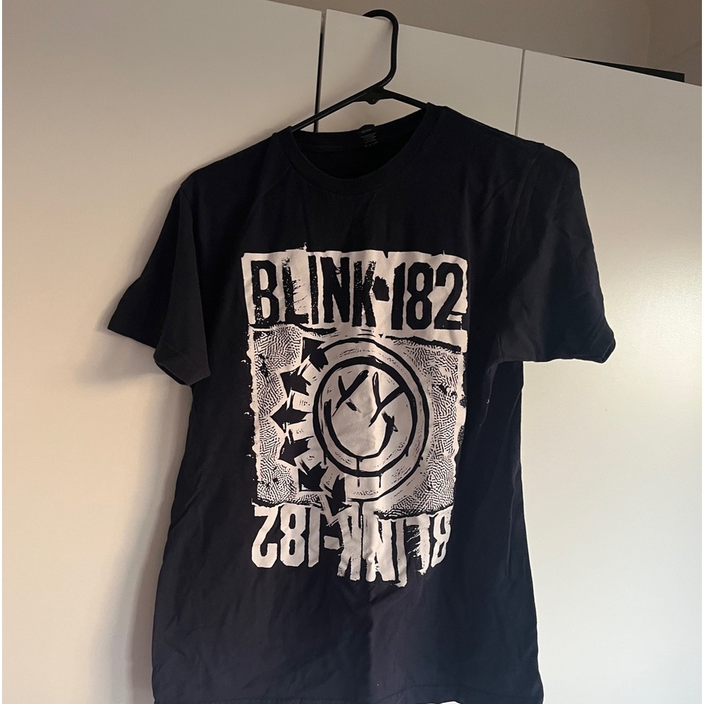 navy + white Blink 182 band tee